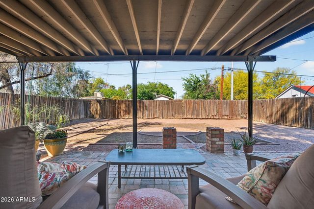 2022 N 11TH Street, Phoenix, AZ 85006