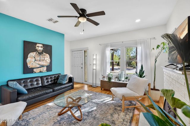 2022 N 11TH Street, Phoenix, AZ 85006