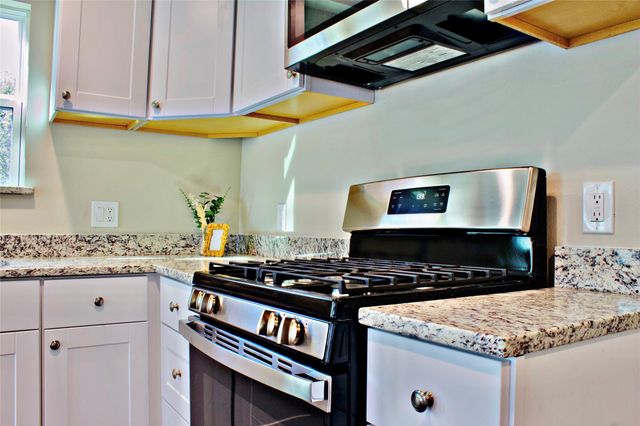 1618 Cleveland Street, Greenville, TX 75401