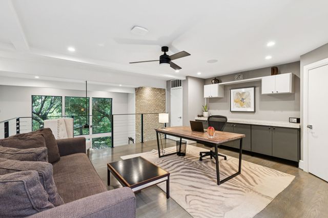 2934 Maple Springs Boulevard, Dallas, TX 75235