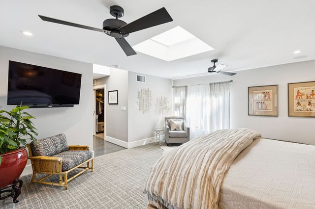 2934 Maple Springs Boulevard, Dallas, TX 75235