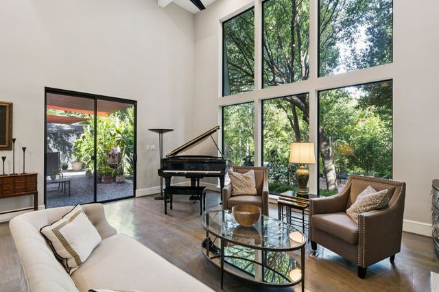 2934 Maple Springs Boulevard, Dallas, TX 75235