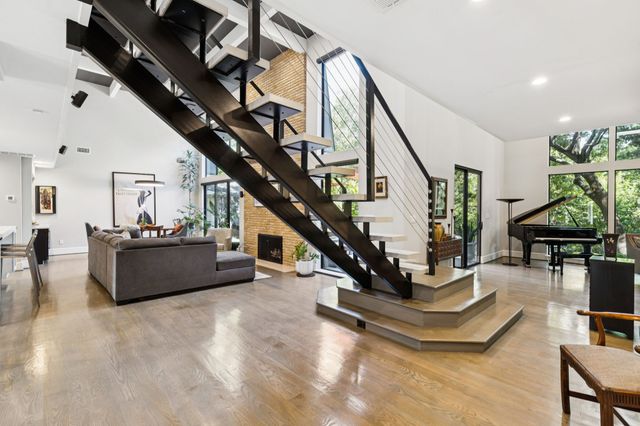 2934 Maple Springs Boulevard, Dallas, TX 75235