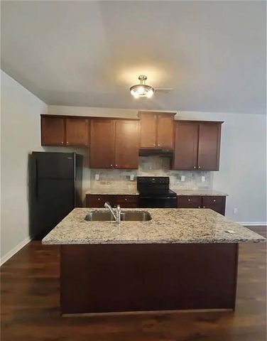 1898 Old Dogwood, Jonesboro, GA 30238