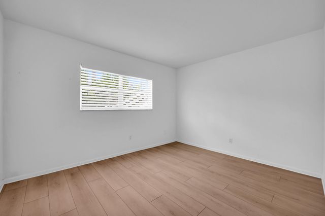 91 Willow Road 104, Tequesta, FL 33469