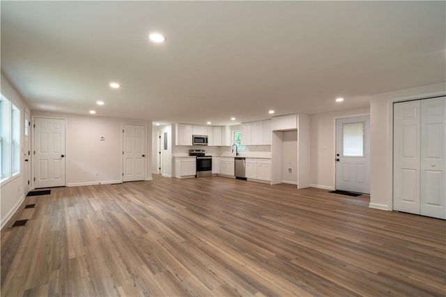 321 Scoggins Road, Dallas, GA 30157