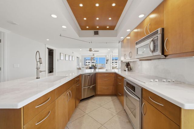 3901 S Flagler Drive 1104, West Palm Beach, FL 33405