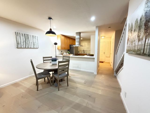 165 Okeefe Street 11, Menlo Park, CA 94025