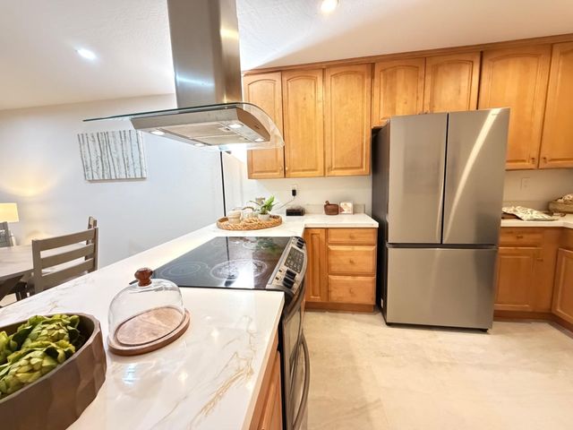 165 Okeefe Street 11, Menlo Park, CA 94025