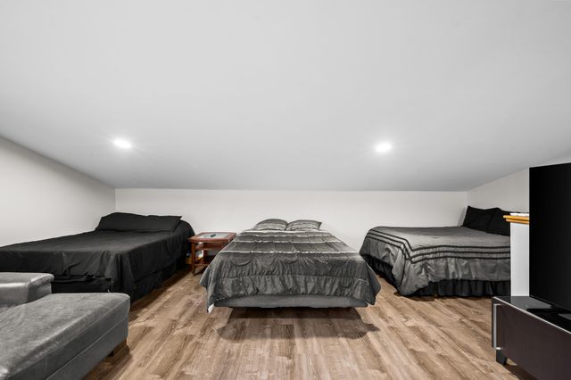 78720 County Road 376, Coloma, MI 49038