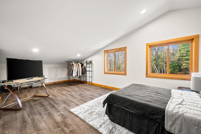 78720 County Road 376, Coloma, MI 49038