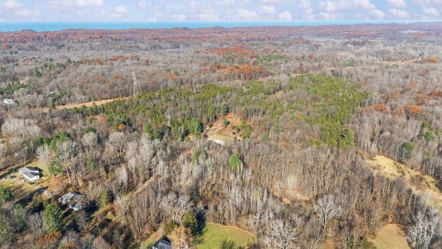 78720 County Road 376, Coloma, MI 49038