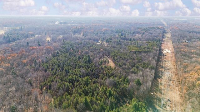 78720 County Road 376, Coloma, MI 49038