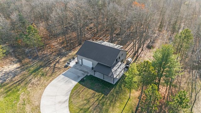 78720 County Road 376, Coloma, MI 49038