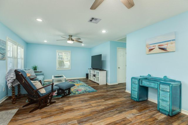 207 Galleon, Freeport, TX 77541