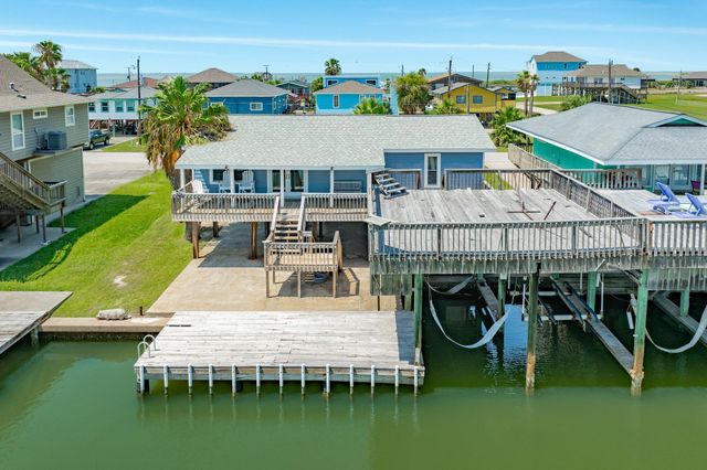 207 Galleon, Freeport, TX 77541