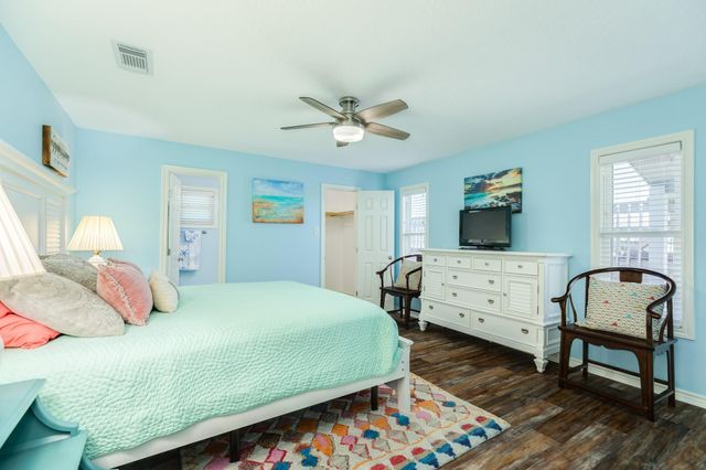 207 Galleon, Freeport, TX 77541