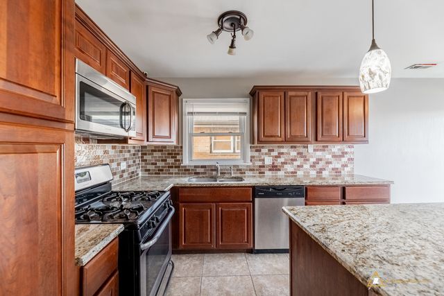 341 Crandon Avenue, Calumet City, IL 60409