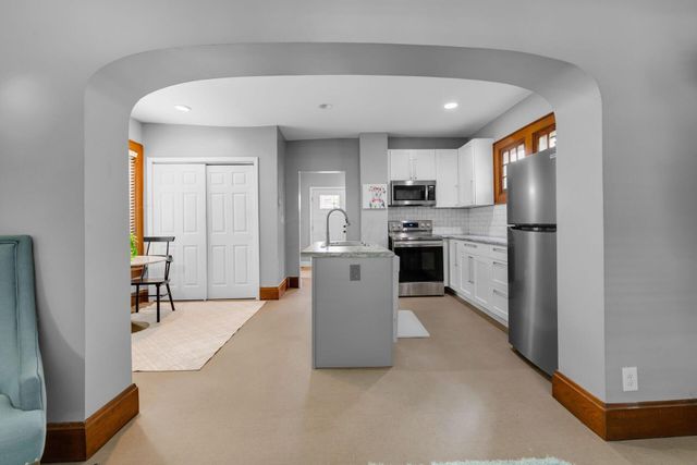 963 S 22nd Street, Columbus, OH 43206