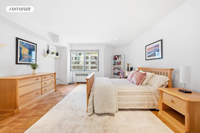 301 E 48th St Apt 16G, New York City, NY 10017