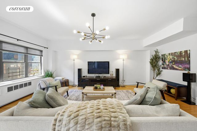 301 E 48th St Apt 16G, New York City, NY 10017