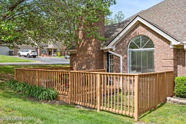 10201 Shoal Creek Ct, Louisville, KY 40291