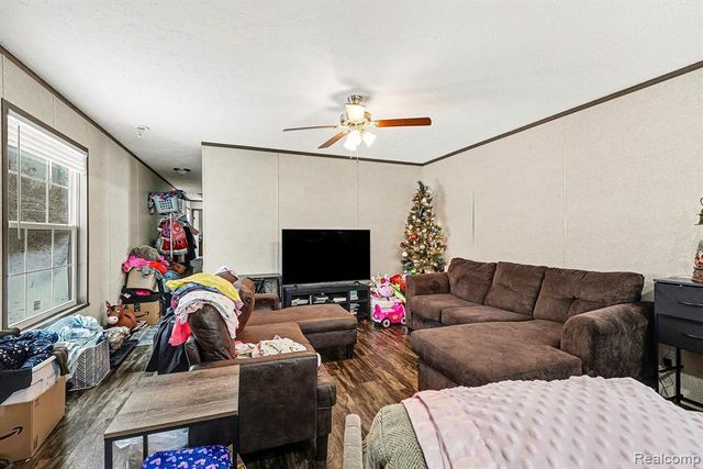 425 Elm Court, Oakland, MI 48363