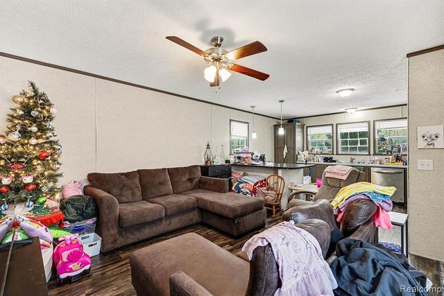 425 Elm Court, Oakland, MI 48363