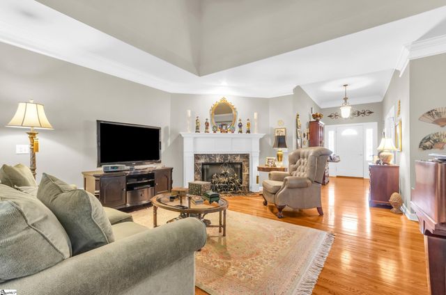 128 Banbury Circle, Simpsonville, SC 29681