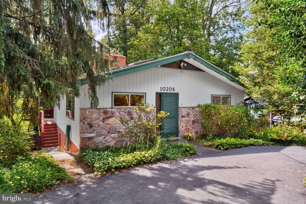 10206 FREDERICK AVE, Kensington, MD 20895