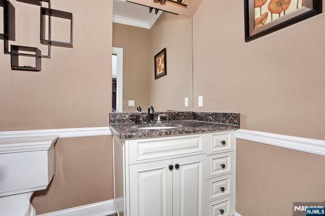 39 Burton Avenue, Hasbrouck Heights, NJ 07604