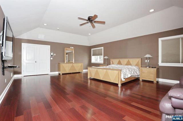 39 Burton Avenue, Hasbrouck Heights, NJ 07604