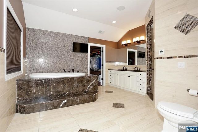 39 Burton Avenue, Hasbrouck Heights, NJ 07604