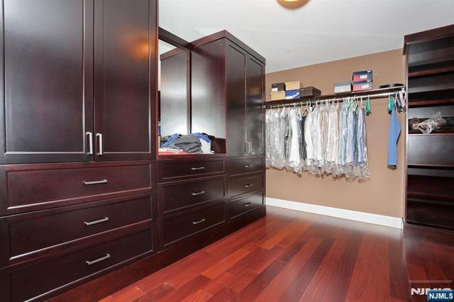 39 Burton Avenue, Hasbrouck Heights, NJ 07604