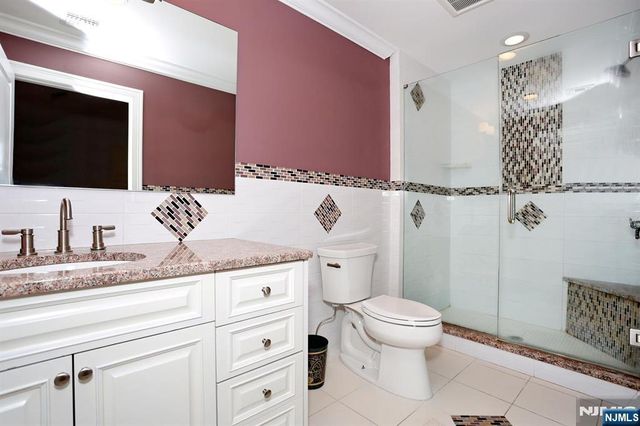 39 Burton Avenue, Hasbrouck Heights, NJ 07604