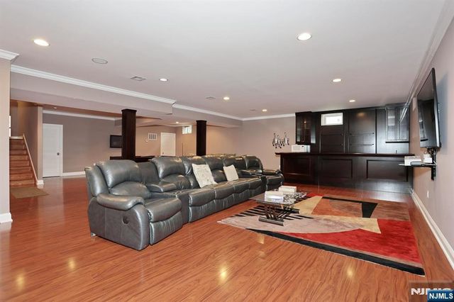 39 Burton Avenue, Hasbrouck Heights, NJ 07604