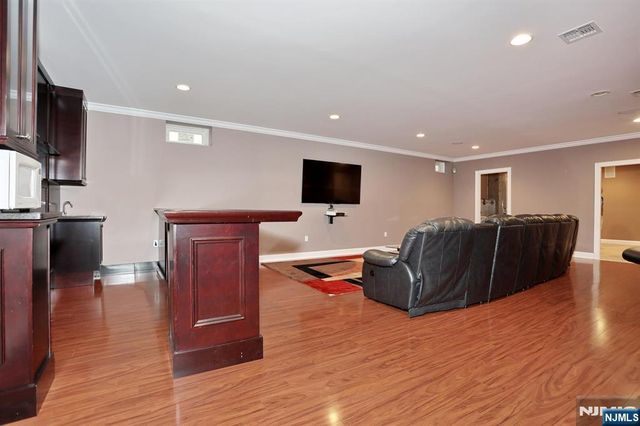 39 Burton Avenue, Hasbrouck Heights, NJ 07604