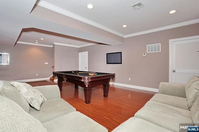 39 Burton Avenue, Hasbrouck Heights, NJ 07604