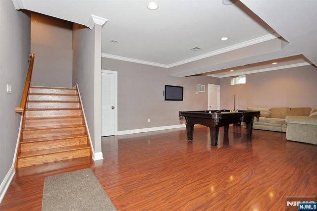 39 Burton Avenue, Hasbrouck Heights, NJ 07604