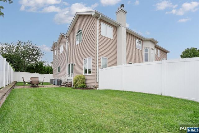 39 Burton Avenue, Hasbrouck Heights, NJ 07604