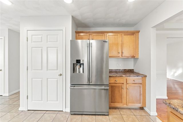 25 Plaza Street, Cranston, RI 02920