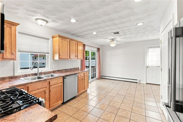 25 Plaza Street, Cranston, RI 02920