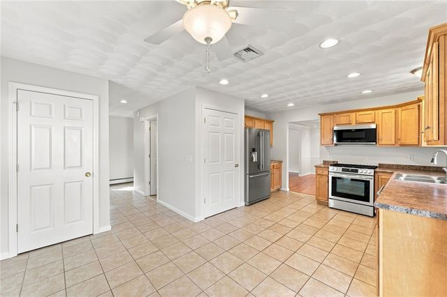25 Plaza Street, Cranston, RI 02920