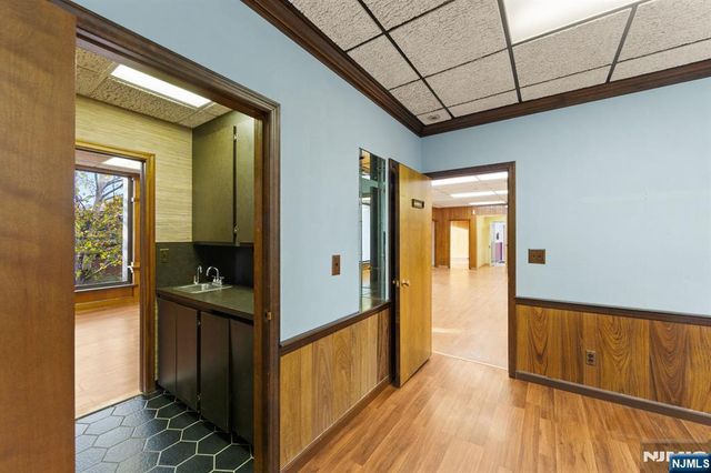 201 Lower Notch Road, Little Falls, NJ 07424