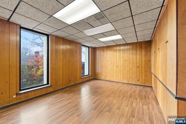 201 Lower Notch Road, Little Falls, NJ 07424