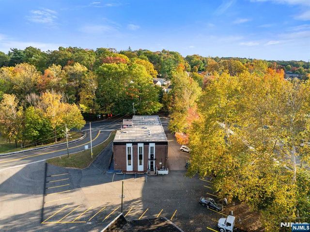 201 Lower Notch Road, Little Falls, NJ 07424