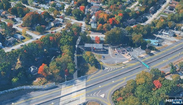 201 Lower Notch Road, Little Falls, NJ 07424