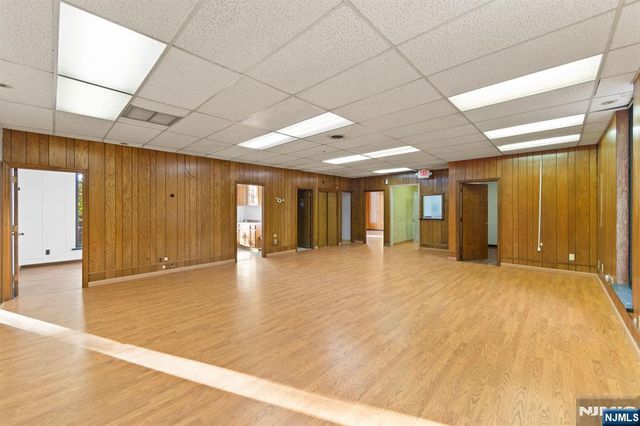 201 Lower Notch Road, Little Falls, NJ 07424