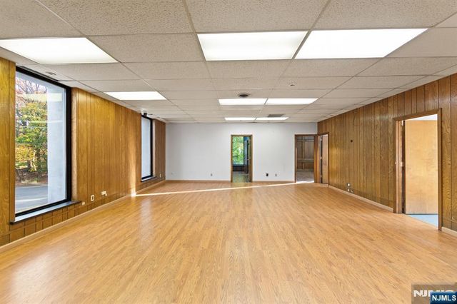 201 Lower Notch Road, Little Falls, NJ 07424