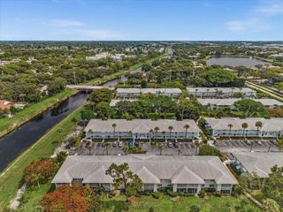 2420 NW 22nd Avenue Apt 602, Delray Beach, FL 33445